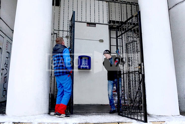 Навешивание и закрепление калитки