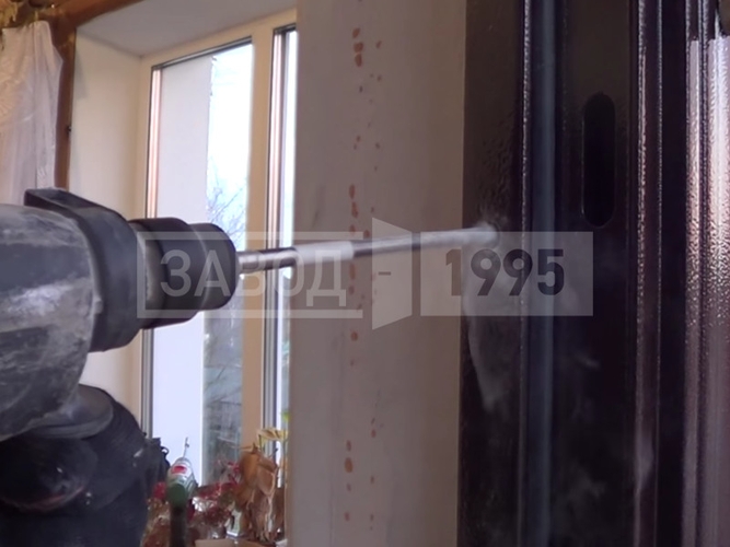 Крепление короба в проеме