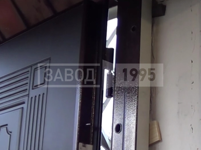 Навешивание дверного полотна