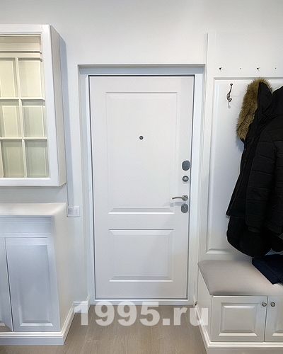 Белая панель двери Белая панель двери