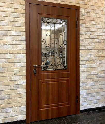 Двери для коттеджа