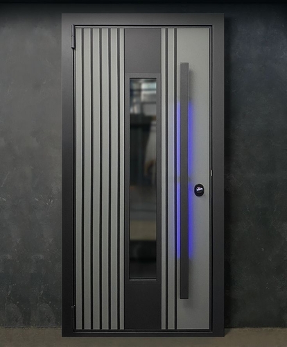 Дверь с бугельной ручкой и остеклением