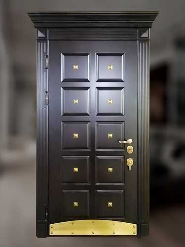 Дверь с карнизом и отбойником