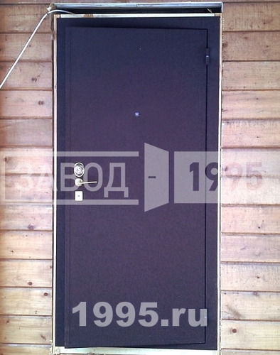 Дверь в дом