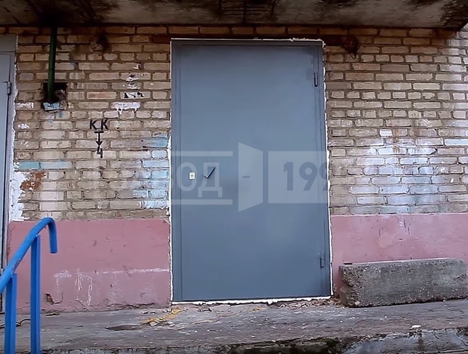 Фото подъездной двери