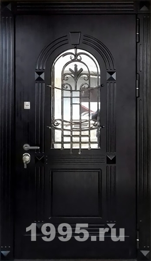 Входная дверь с ковкой и стеклом