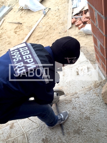 Спиливание анкетных болтов под глубину отверстий