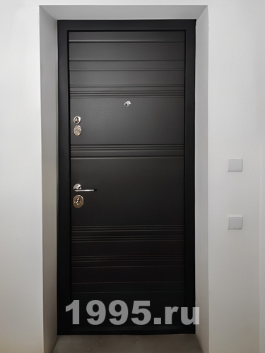 Металлическая дверь для квартиры Металлическая дверь для квартиры