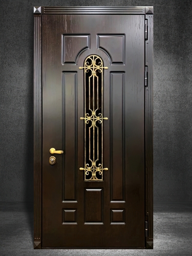 Остекленная термодверь с ковкой