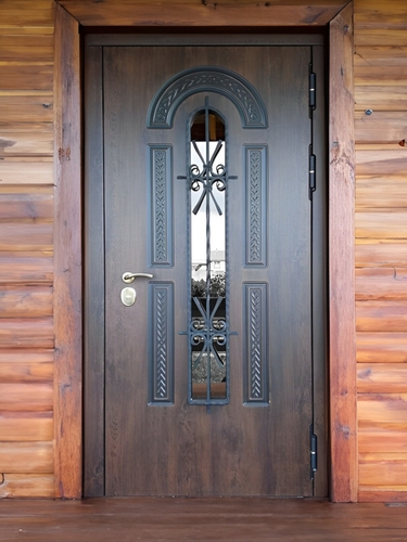 Стальная дверь с остеклением