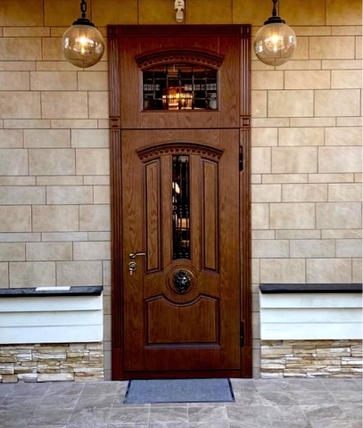 Двери в частный дом