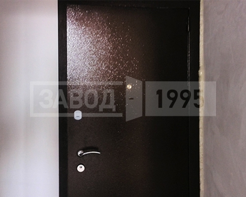 Дверь с порошком в квартиру