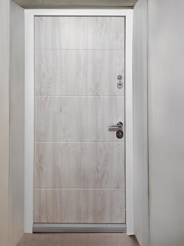 Внутренняя сторона стальной двери